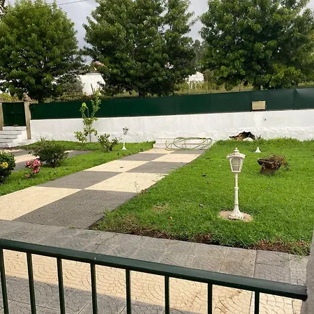 Casa Da Pontelha بيت للعطل